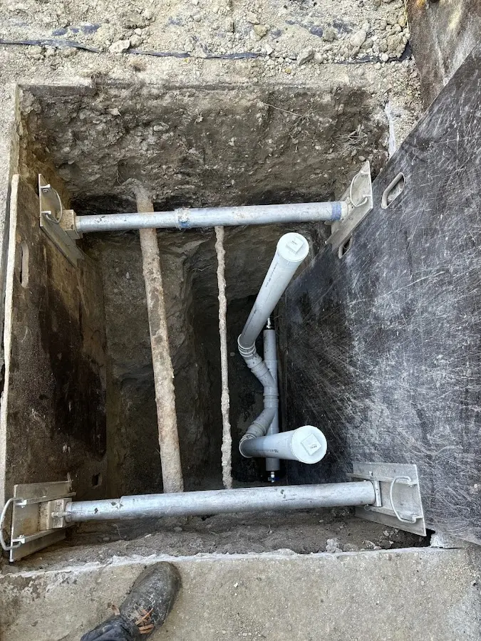 Experienced plumber completing Gas Line Repair work in Lombard